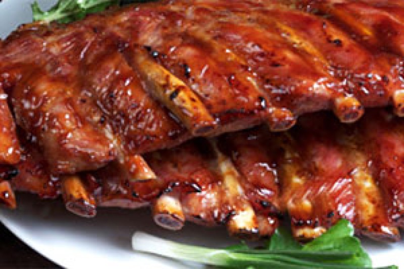 COASTE DE PORC LA CUPTOR GLAZURATE CU SOS BBQ 0.600gr