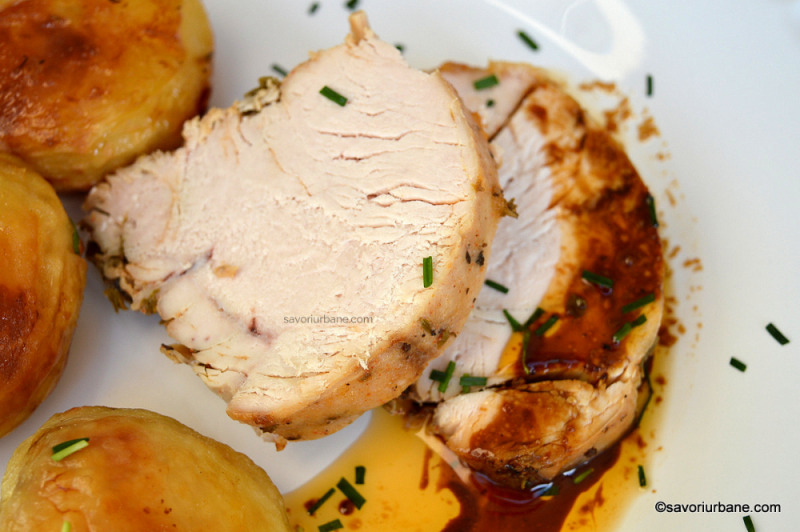 FRIPTURA DE CURCAN LA CUPTOR AROMATIZAT CU ROZMARIN SI CIMBRISOR 0.7 KG