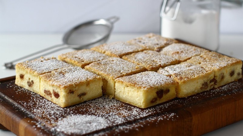 PLACINTA CU BRANZA DULCE SI STAFIDE 0.600 gr