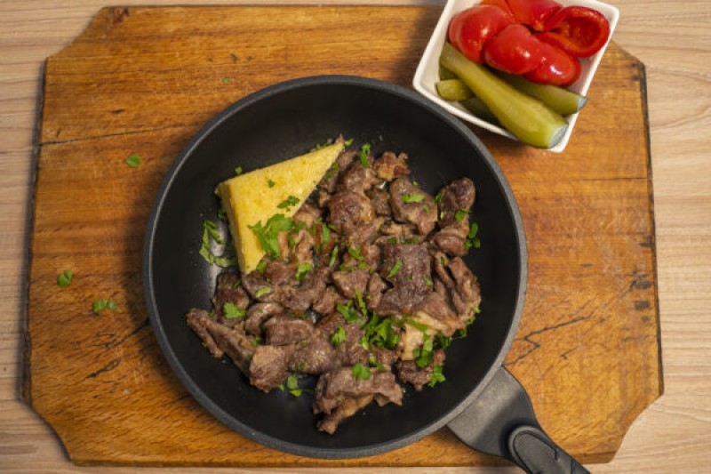 PASTRAMA FRAGEDA DE OAIE LA CEAUN SI CUBURI DE MAMALIGUTA 1 KG